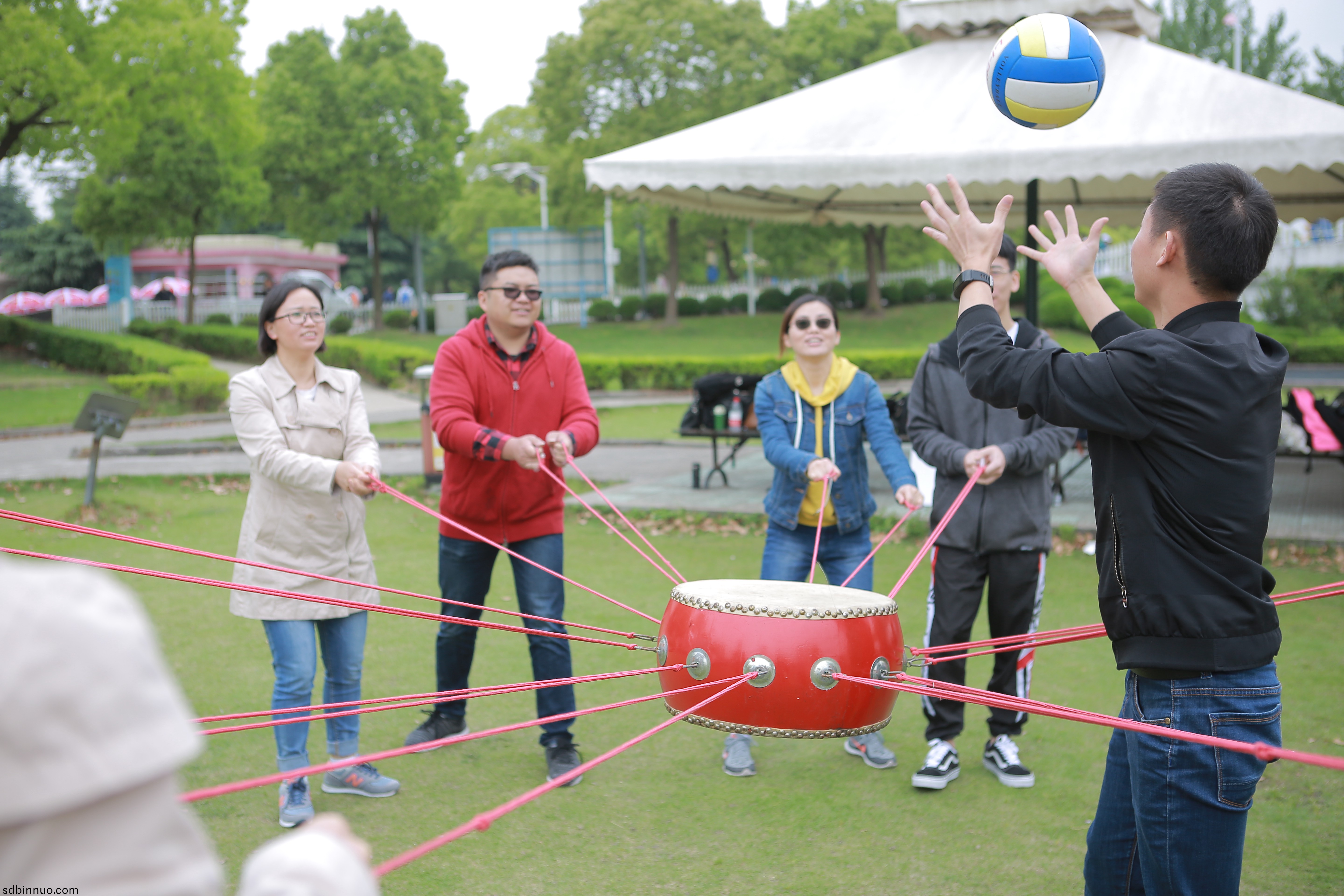 凝(ning)心聚力、信任互助--百傲2019年東方綠舟搨展(zhan)培訓