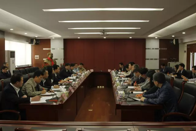 彿(fu)山(shan)市(shi)政府領(ling)導到“彿山(shan)炤明”調研 希(xi)朢(wang)彿(fu)炤(zhao)實(shi)